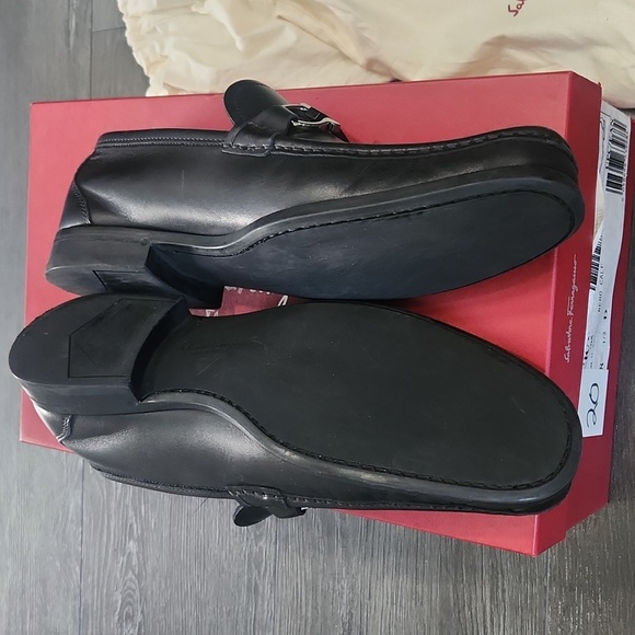 Ferragamo Men's  Grandioso Grained Black Calkskin Gancini Loafer size 8.5 - Picture 5 of 9